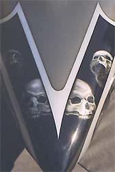 airbrush art, skulls on tank top