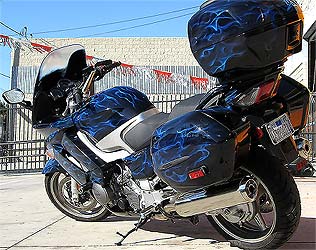 truefire flames on Yamaha motorcycle with saddlebags