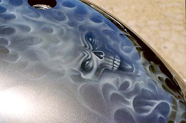 airbrush skull and flames detail