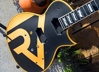 lettering and custom paint graphics on guitar ProArtPaint